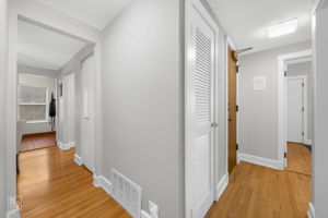 853 W Carmen Ave, Chicago, IL 60640_013