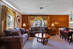 White Ave 25