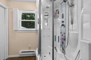 White Ave 39