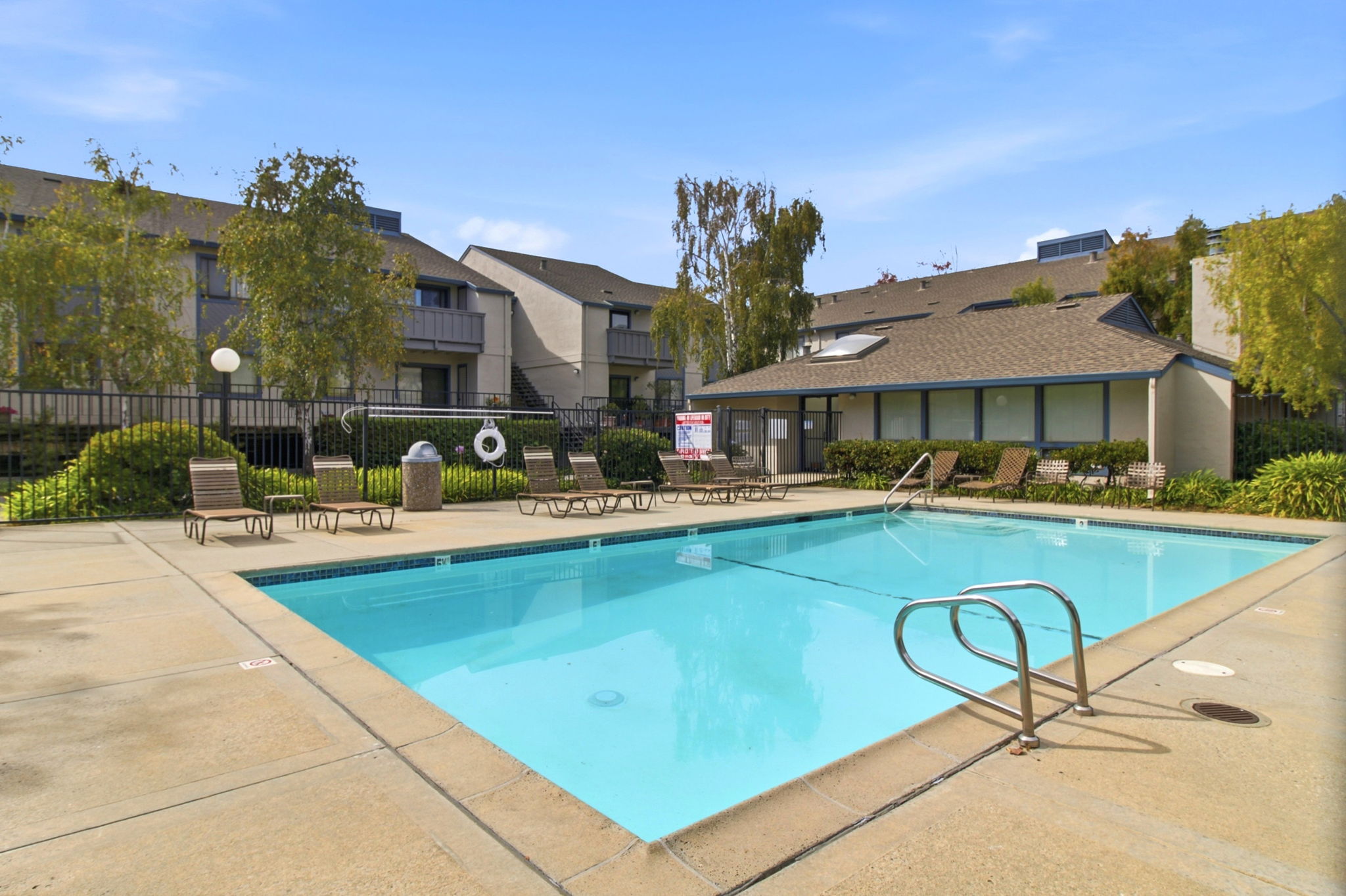 036_F8_853 Woodside Way 133