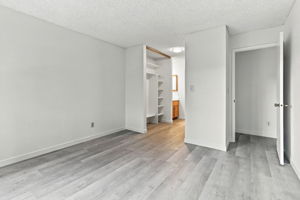 016_F8_853 Woodside Way 133