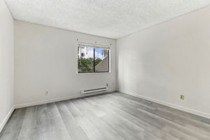 019_F8_853 Woodside Way 133