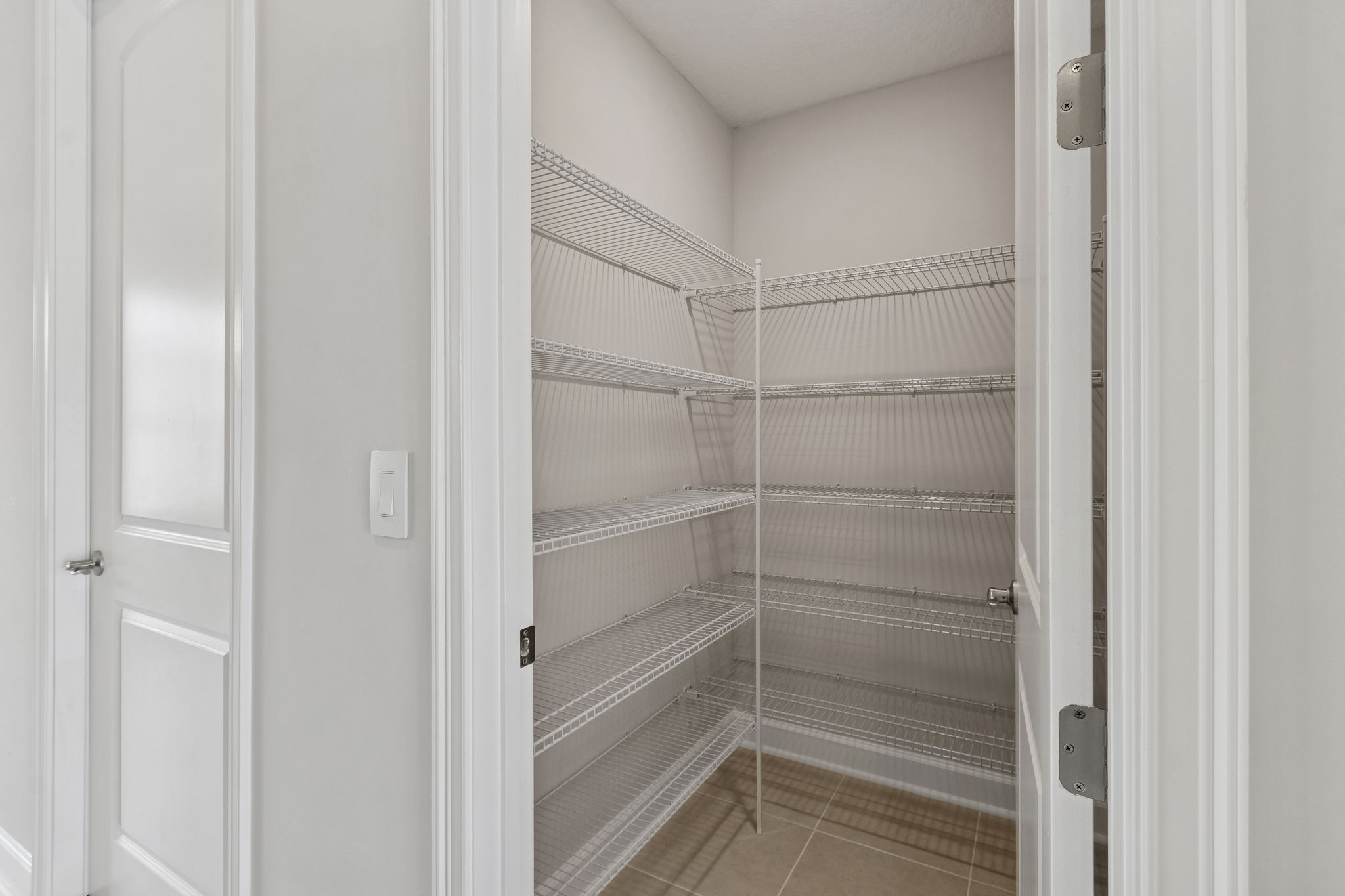 Walk-in Pantry