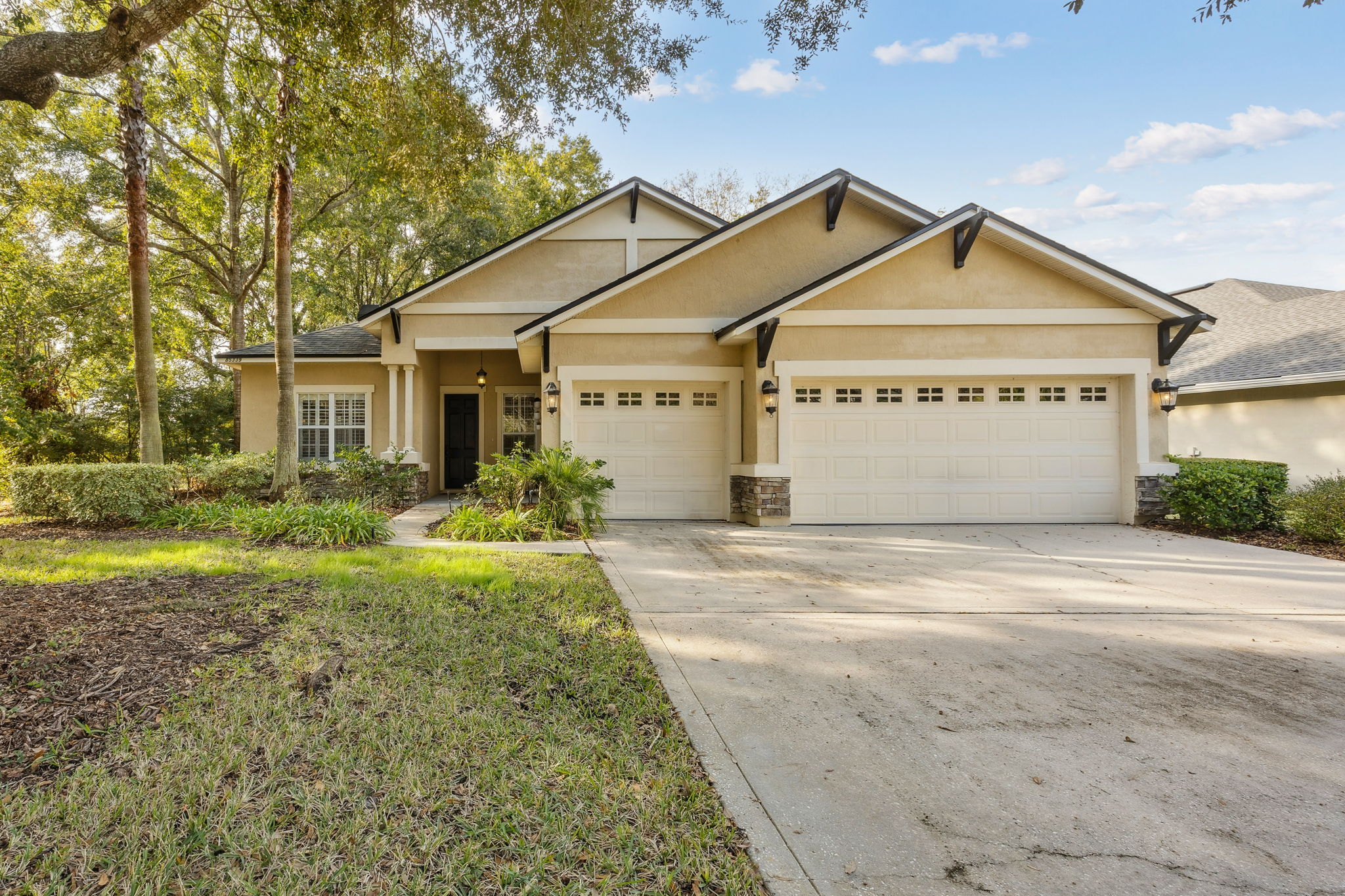 Welcome to 85339 Amagansett Dr