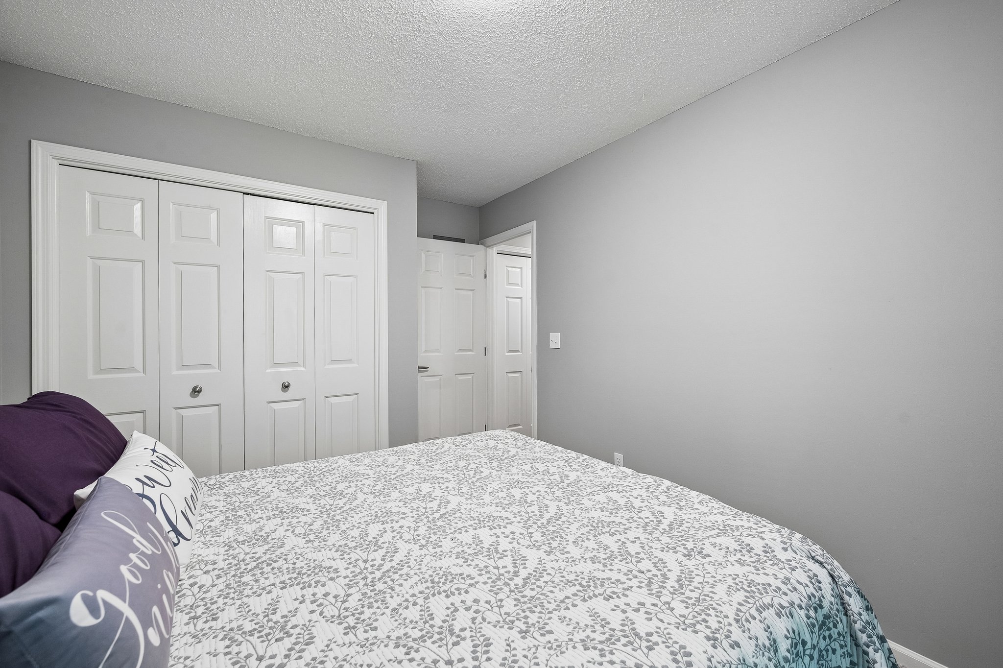9121 - 8534 N Flora Ave_018.jpg