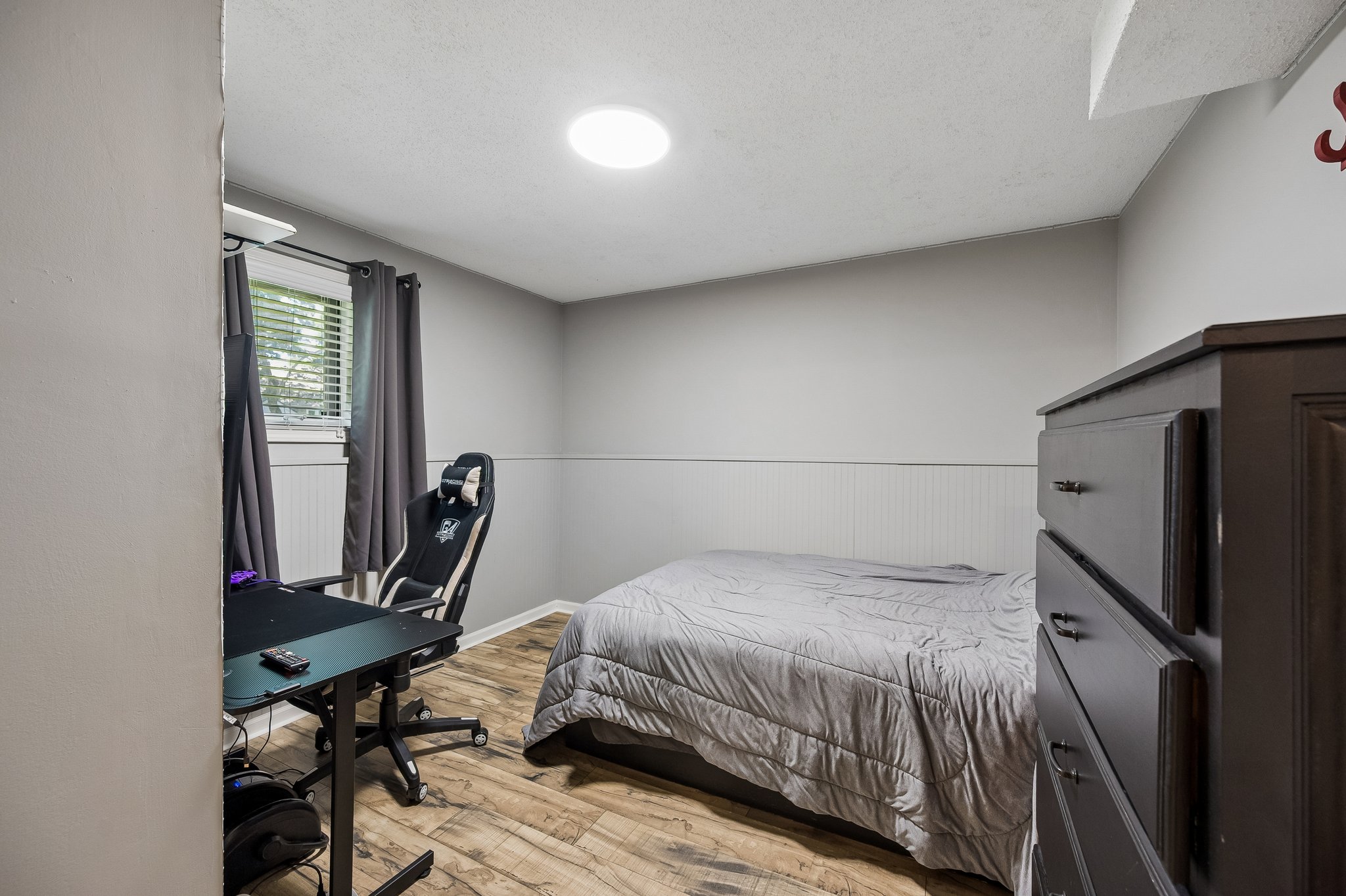 9121 - 8534 N Flora Ave_023.jpg