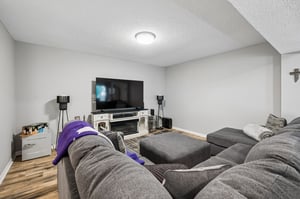 9121 - 8534 N Flora Ave_027.jpg