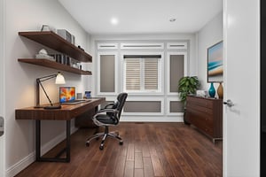 DSC02563 virtually staged.jpeg