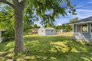 8538 Grenadier Ave S, Cottage Grove, MN 55016, USA Photo 4