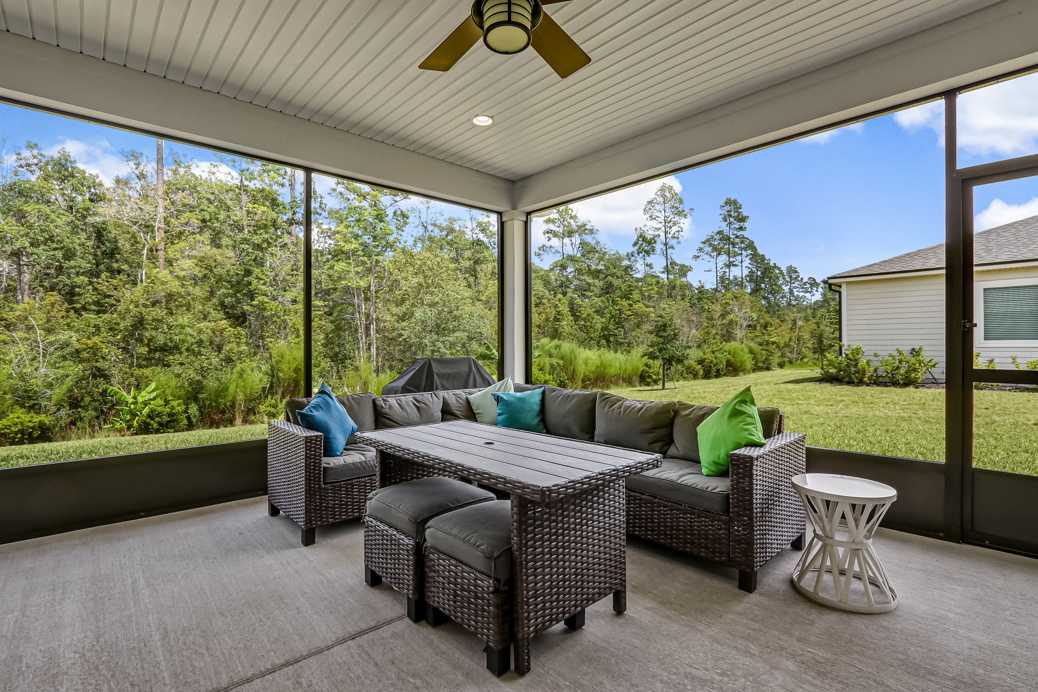 Screened-in Porch