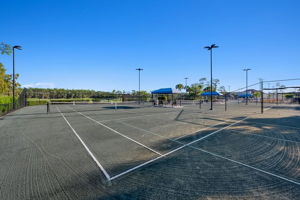 17-print-Tennis Courts