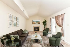 DSC_9485 virtually staged.jpeg