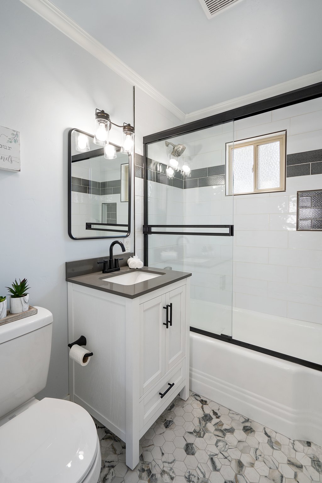 8546 Pershing Ave, Fair Oaks, CA 95628, USA Photo 23