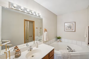 8th Ave SE-032.jpg