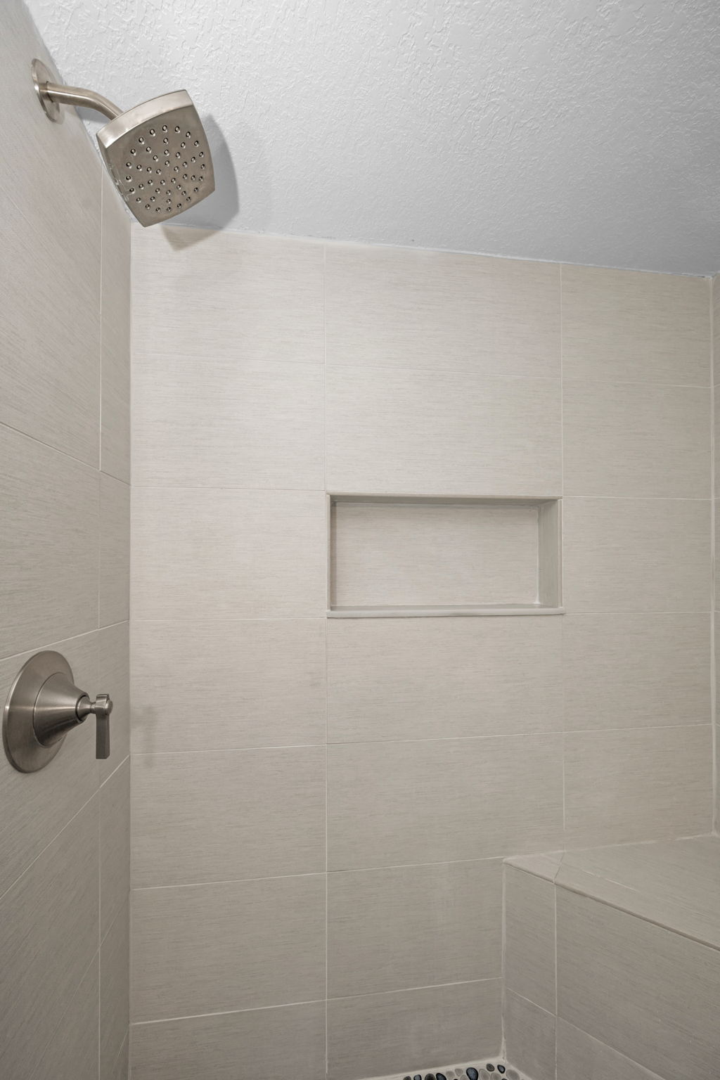 Primary Bathroom 1b