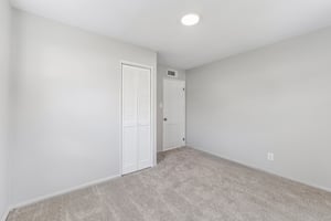 E Florida Ave-S2810-011.jpg