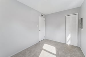 E Florida Ave-S2810-014.jpg