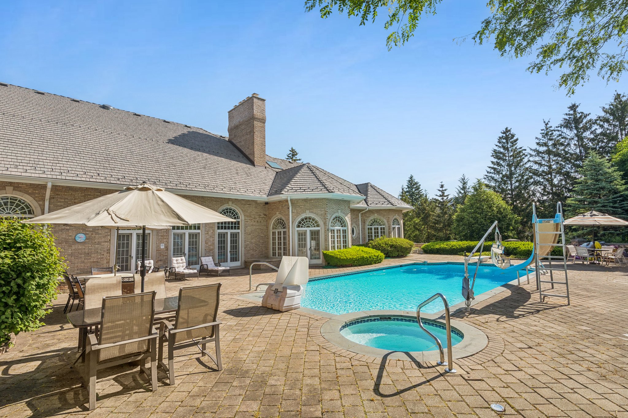 855 Jennifer Ct_009.jpg