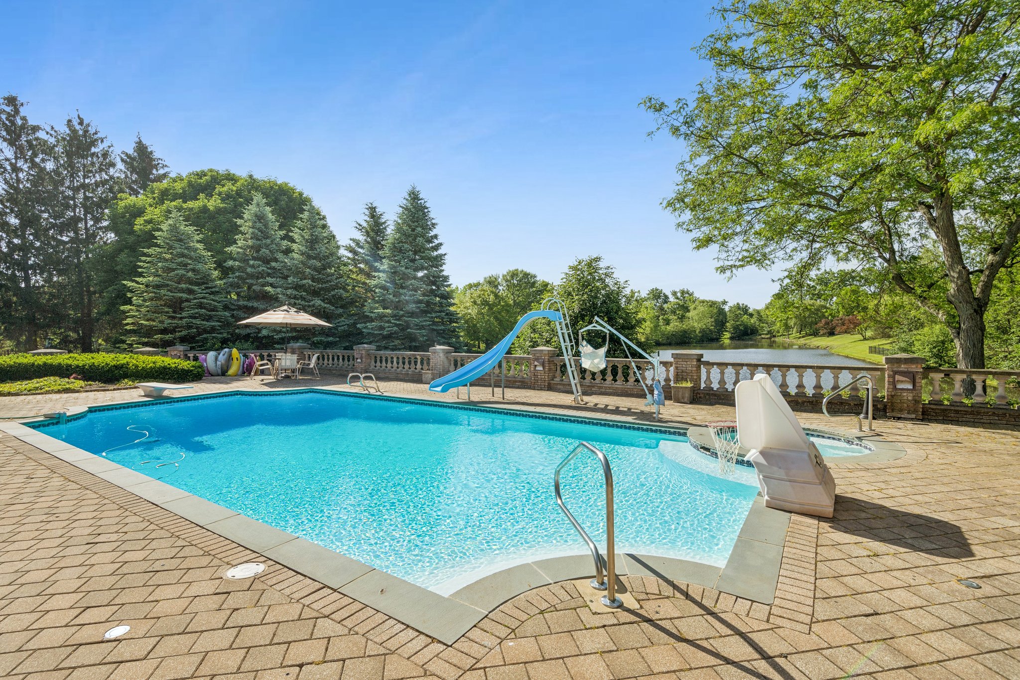 855 Jennifer Ct_011.jpg