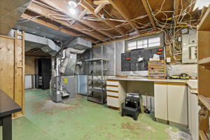  Photo 32