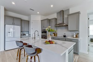 Kitchen/Breakfast Bar