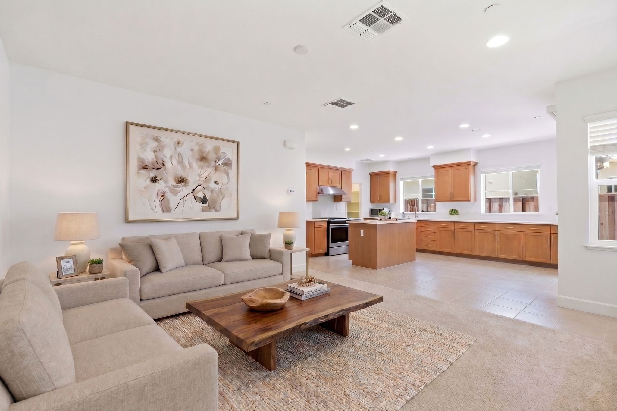 Living Room/kitchen/kitchen nook