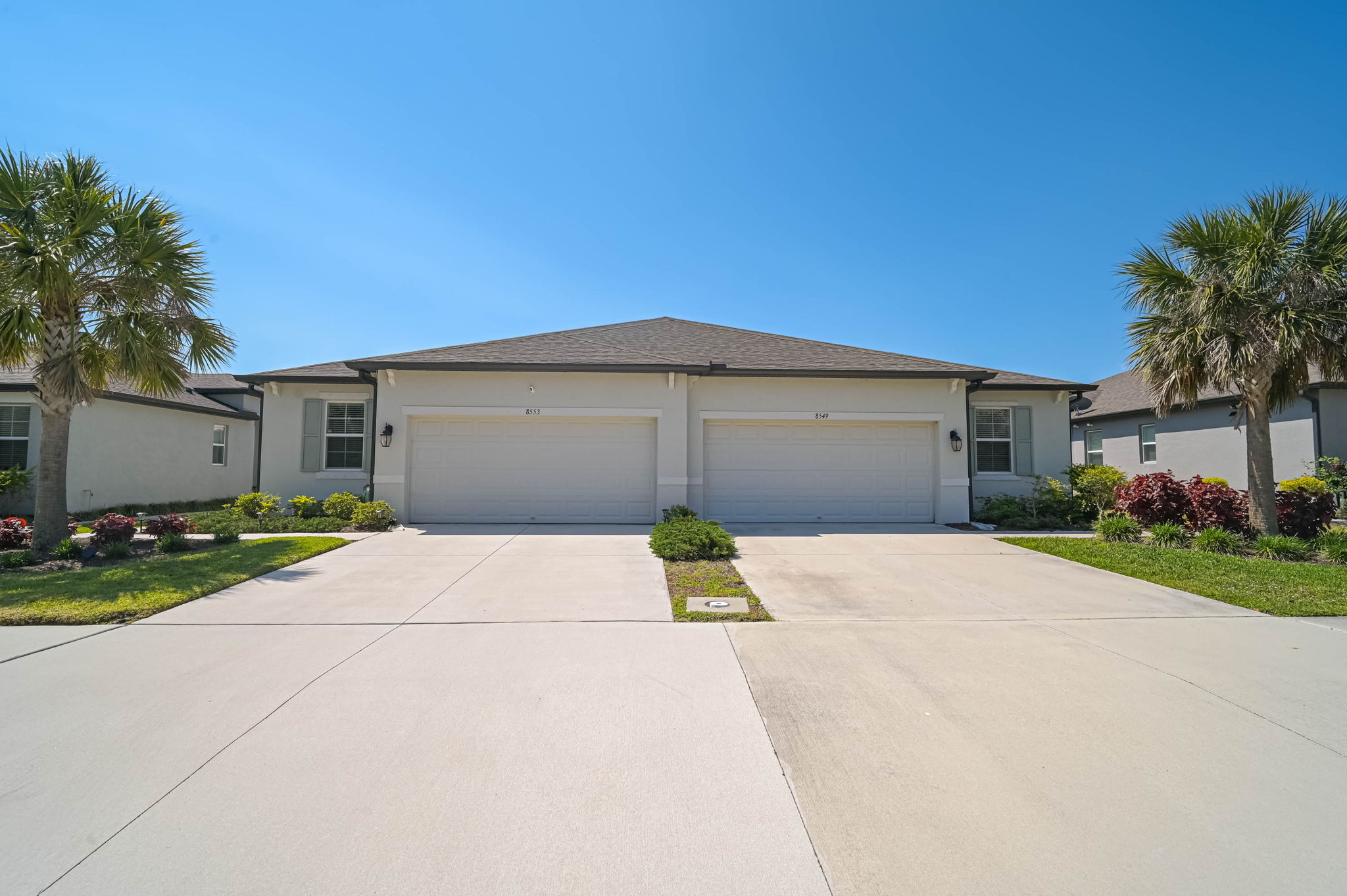 8553 Whispering St-3