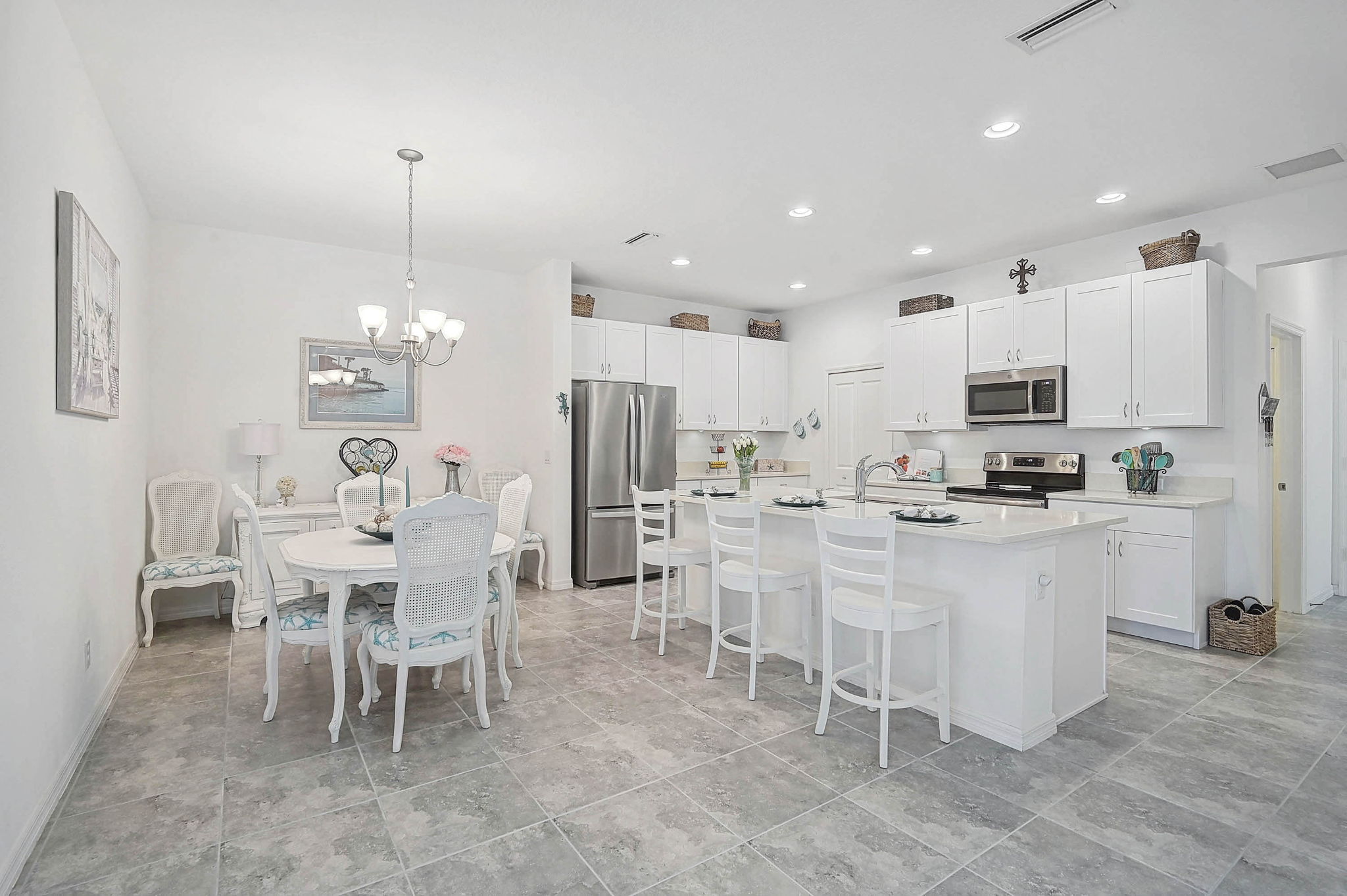 8553 Whispering St-9