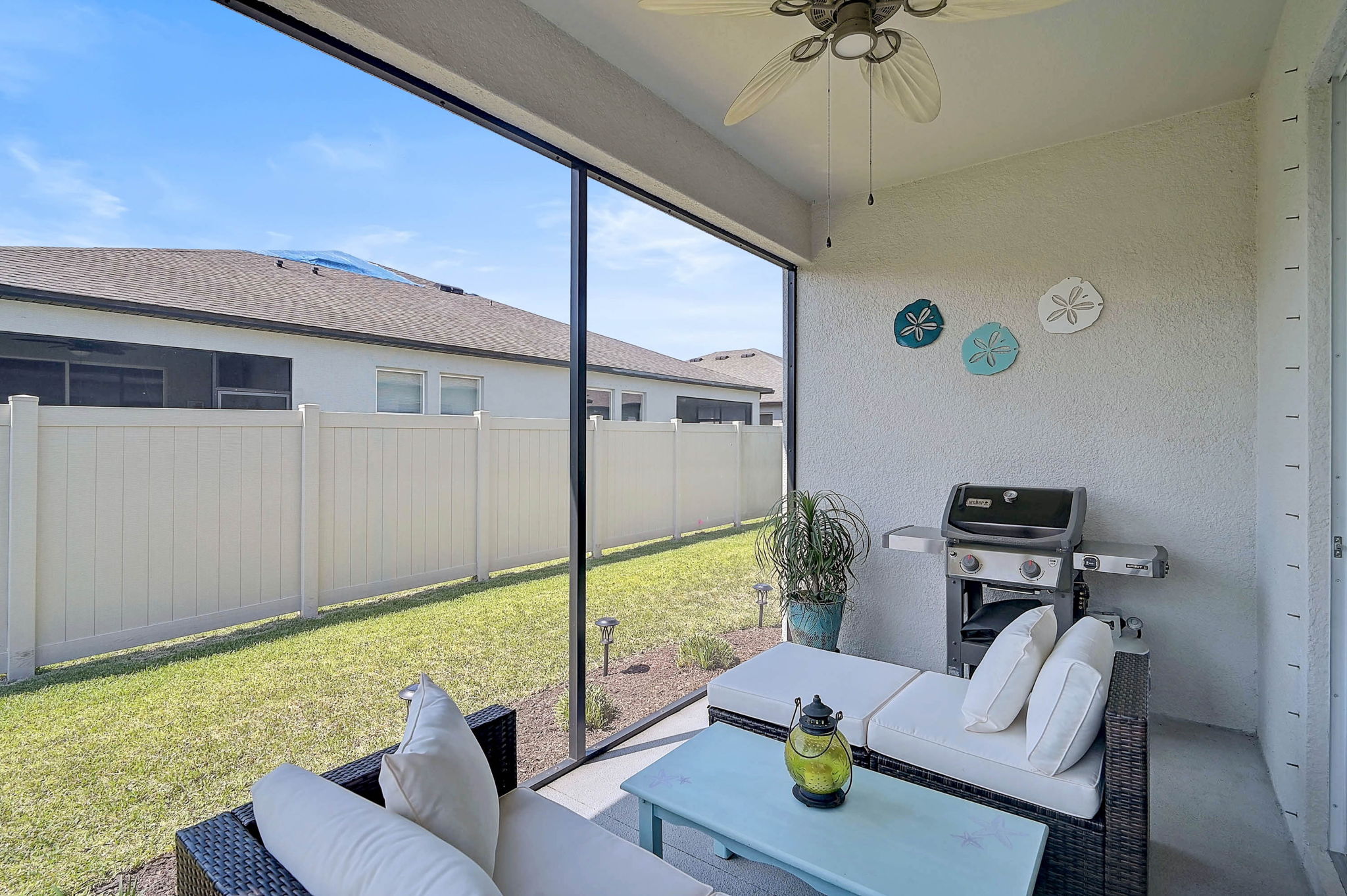 8553 Whispering St-34
