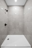  Photo 39