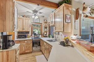  Photo 64