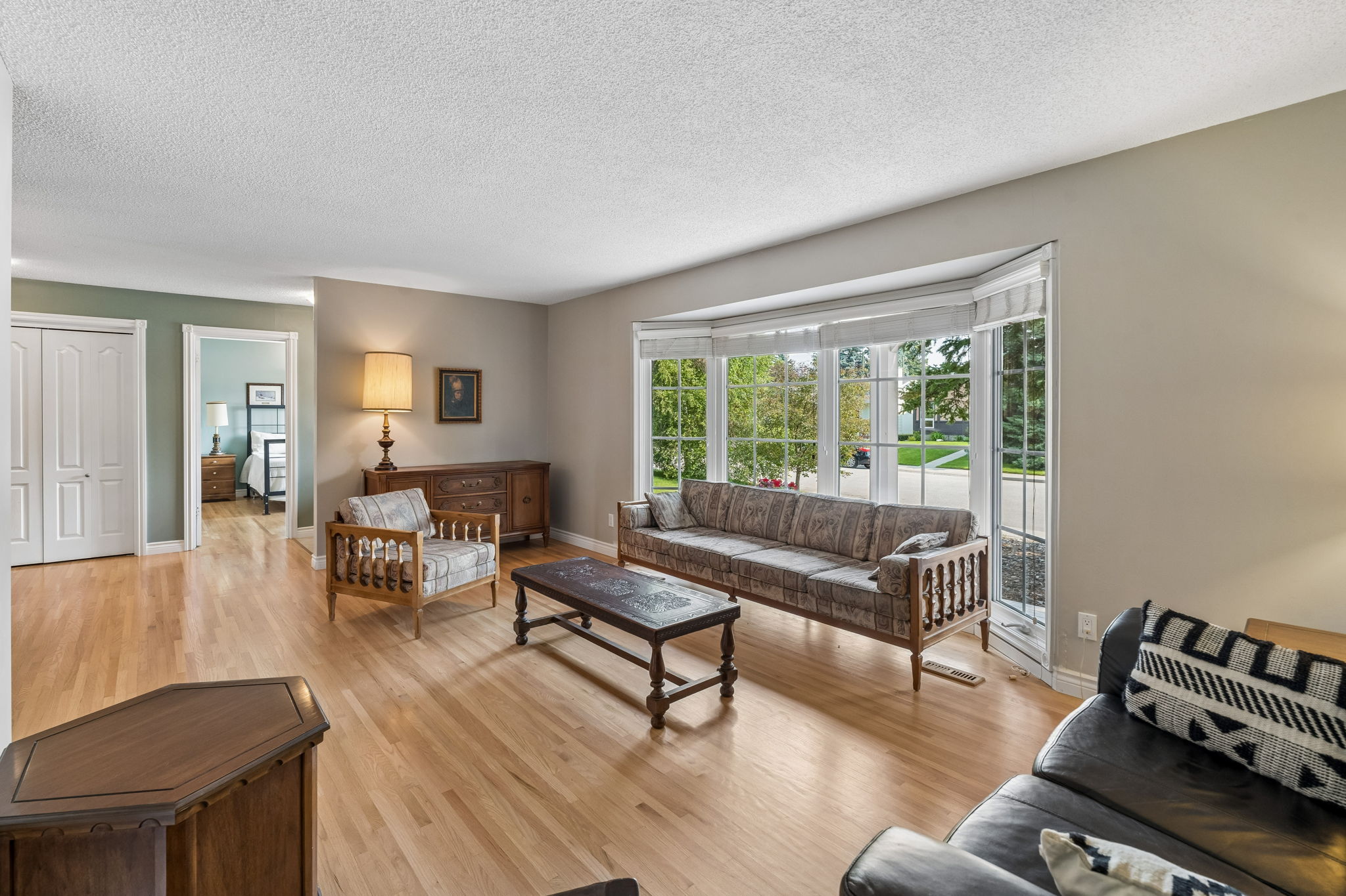 06.30.2026 - Morris Tkachuk - 856 Lake Twintree Crescent SE_08