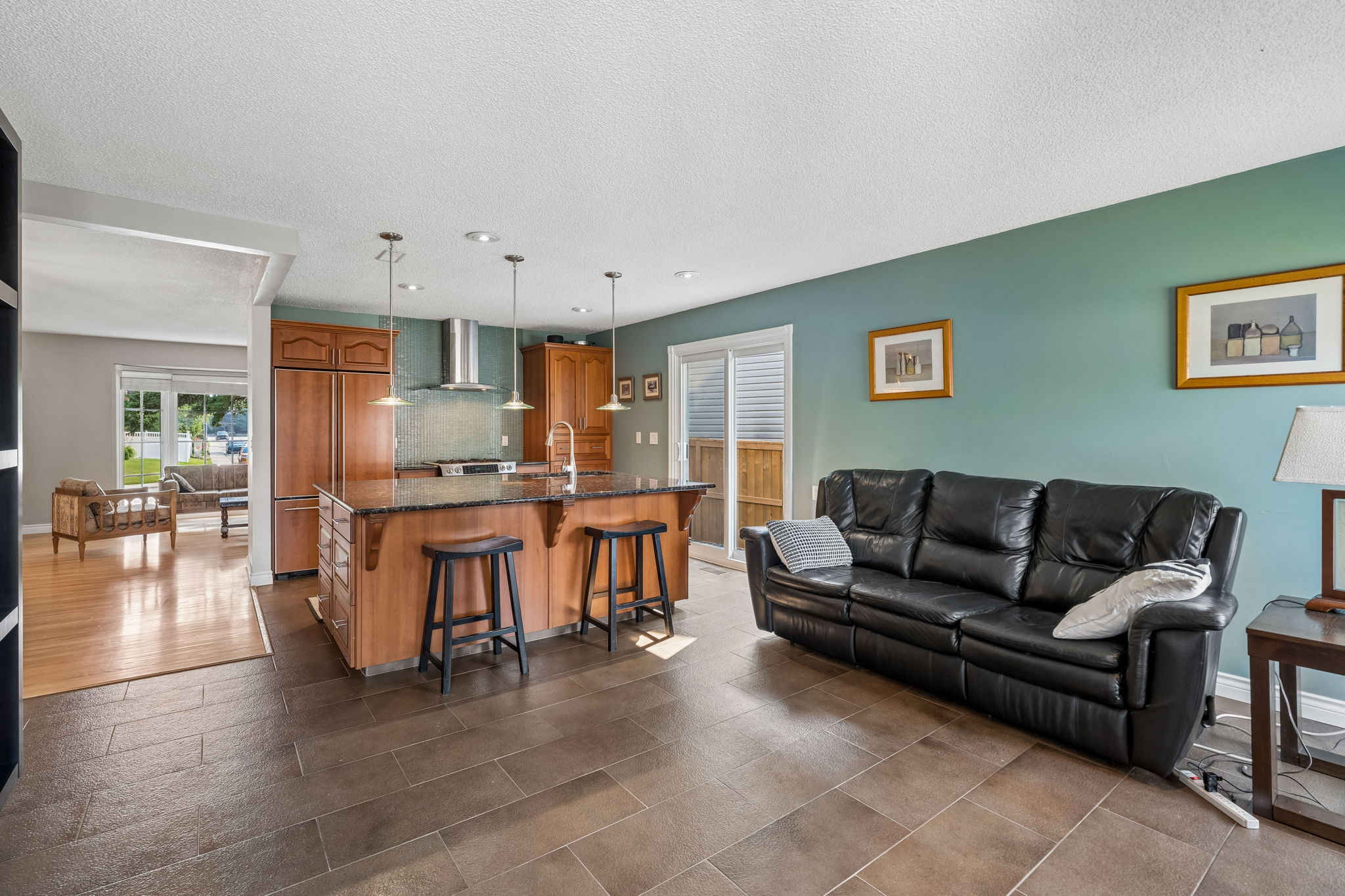 06.30.2026 - Morris Tkachuk - 856 Lake Twintree Crescent SE_19