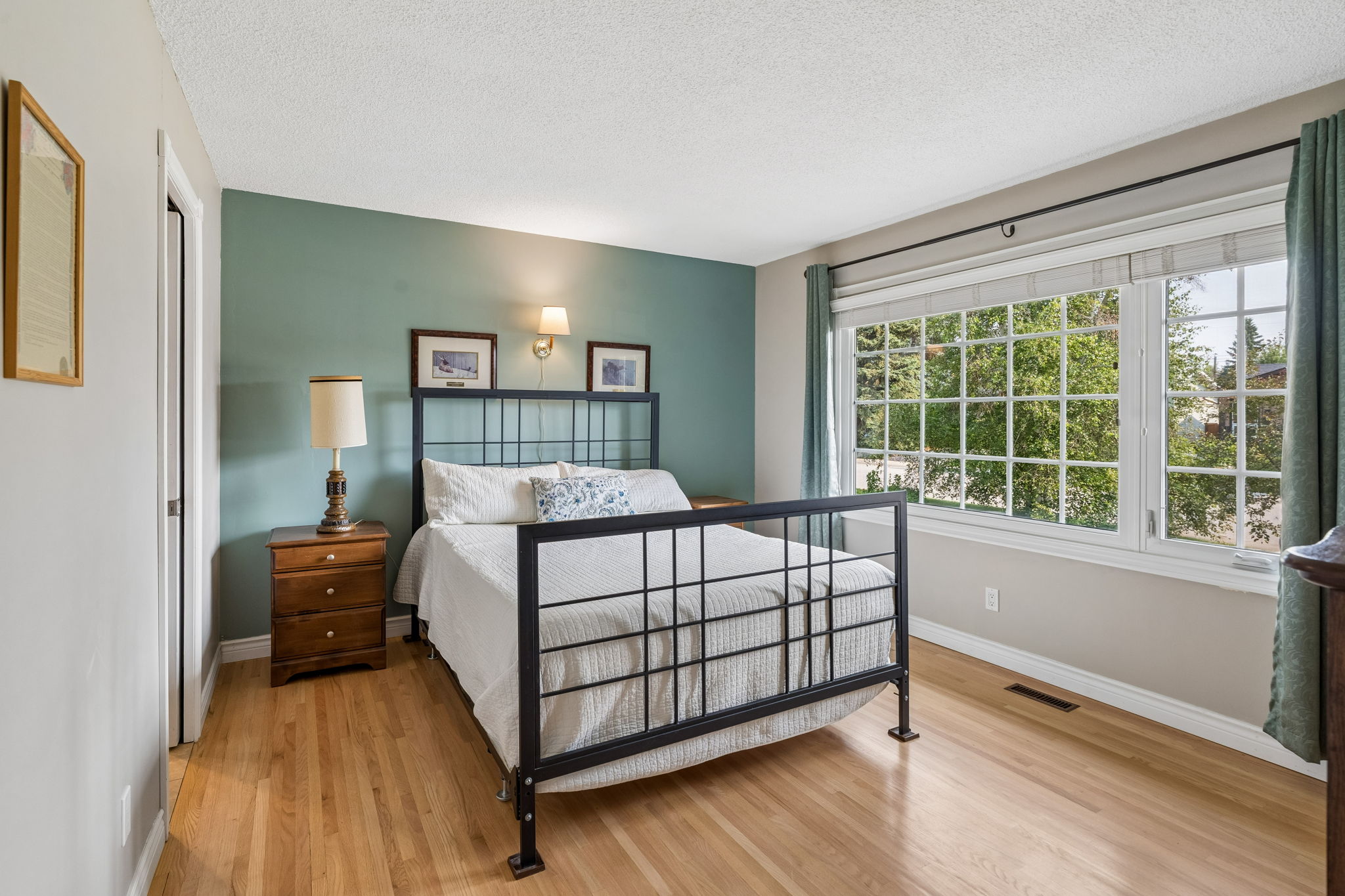 06.30.2026 - Morris Tkachuk - 856 Lake Twintree Crescent SE_22