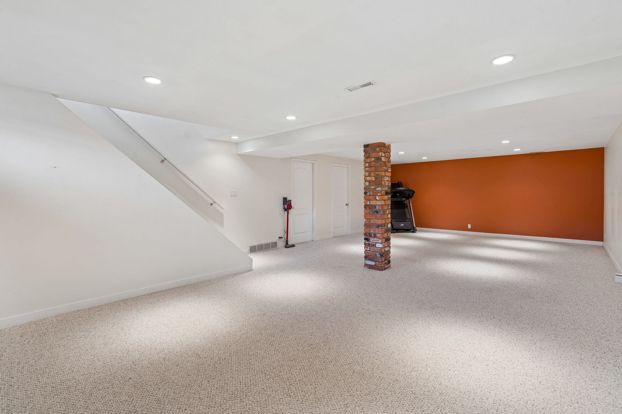 06.30.2026 - Morris Tkachuk - 856 Lake Twintree Crescent SE_33