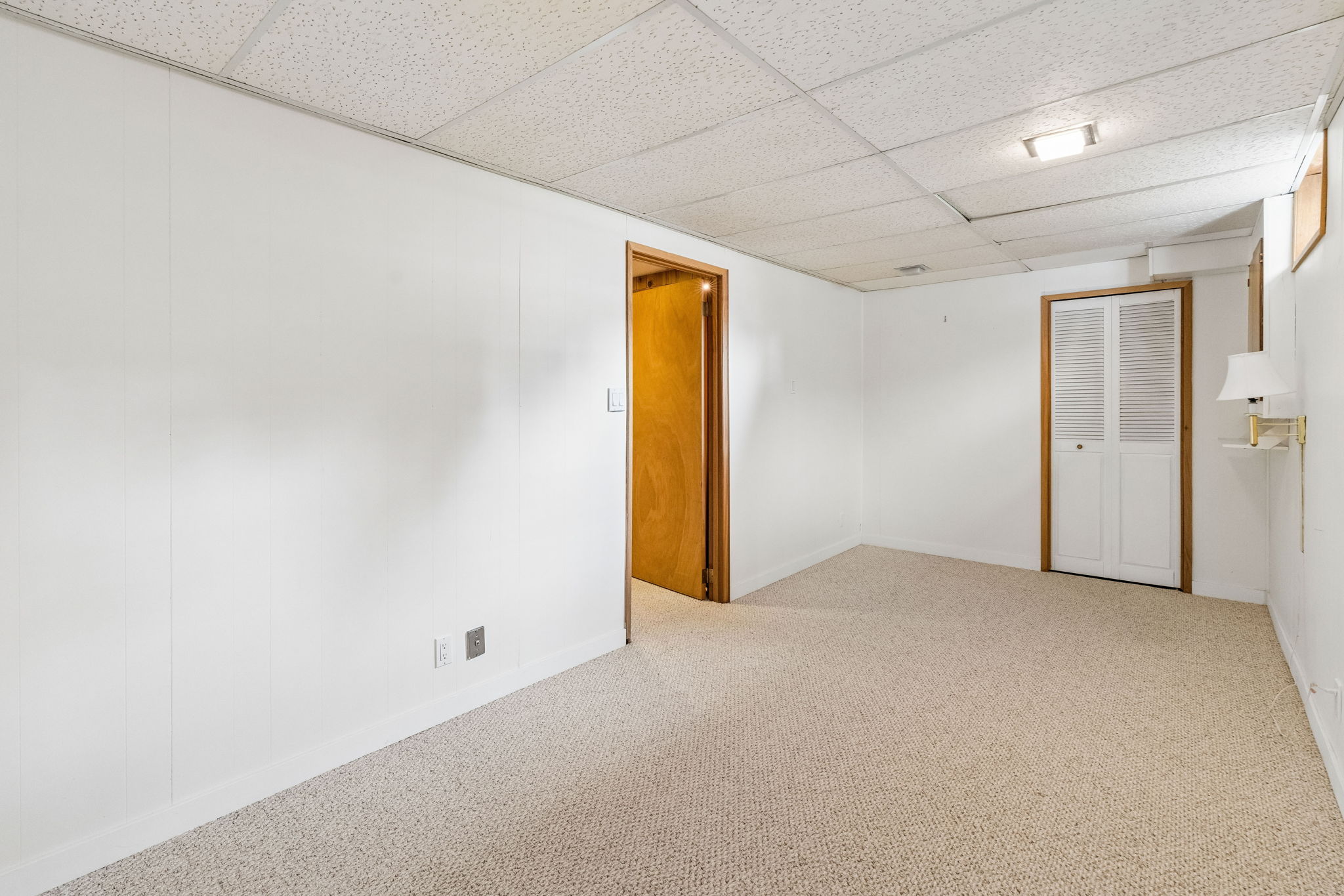 06.30.2026 - Morris Tkachuk - 856 Lake Twintree Crescent SE_37