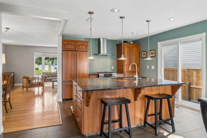 06.30.2026 - Morris Tkachuk - 856 Lake Twintree Crescent SE_13