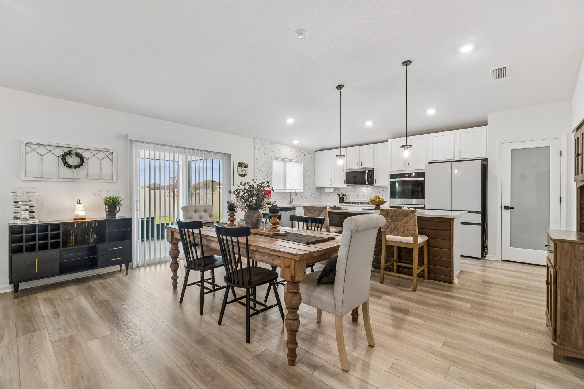 Dining Room/Kitchen