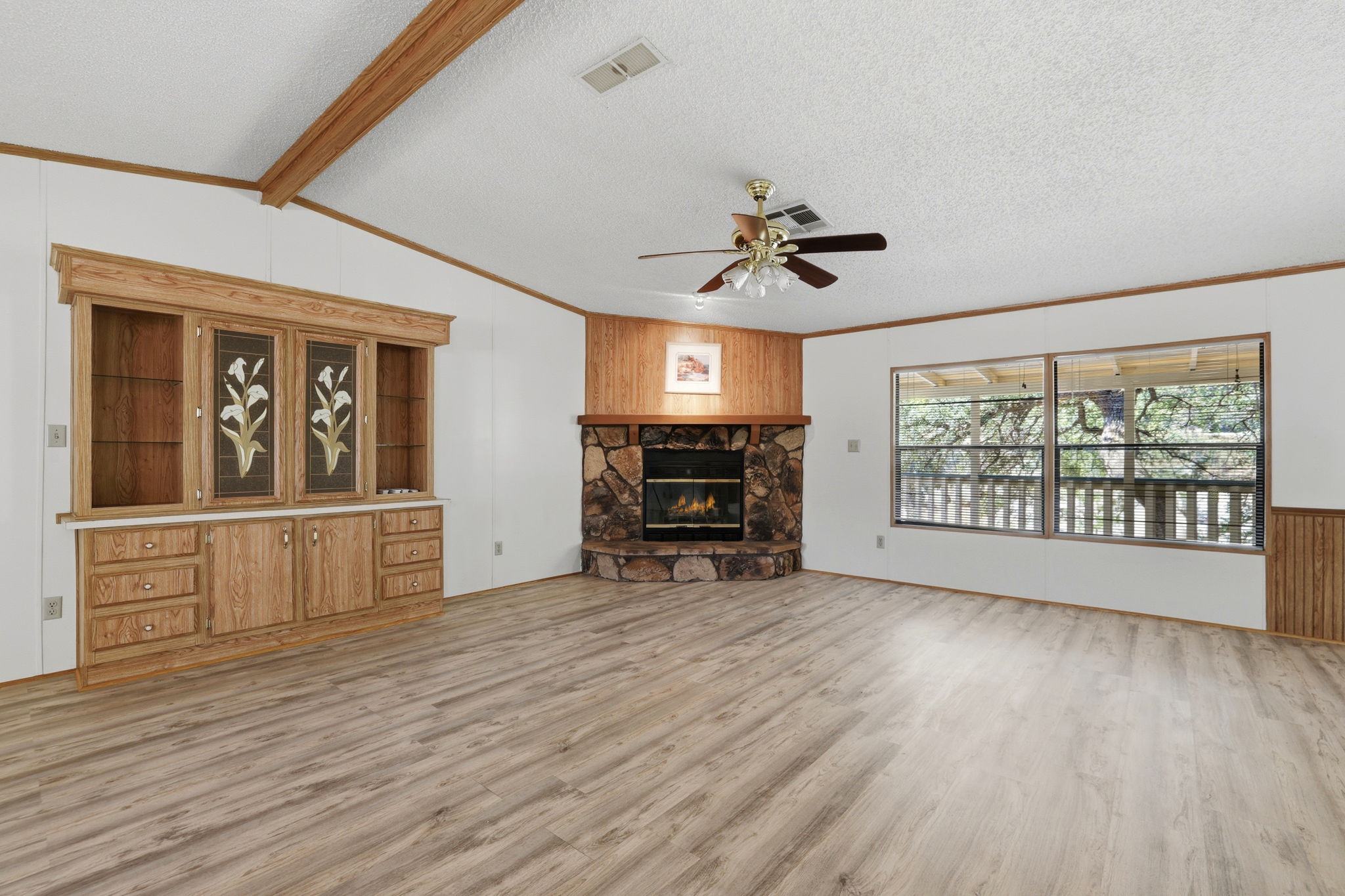 Living Room 4