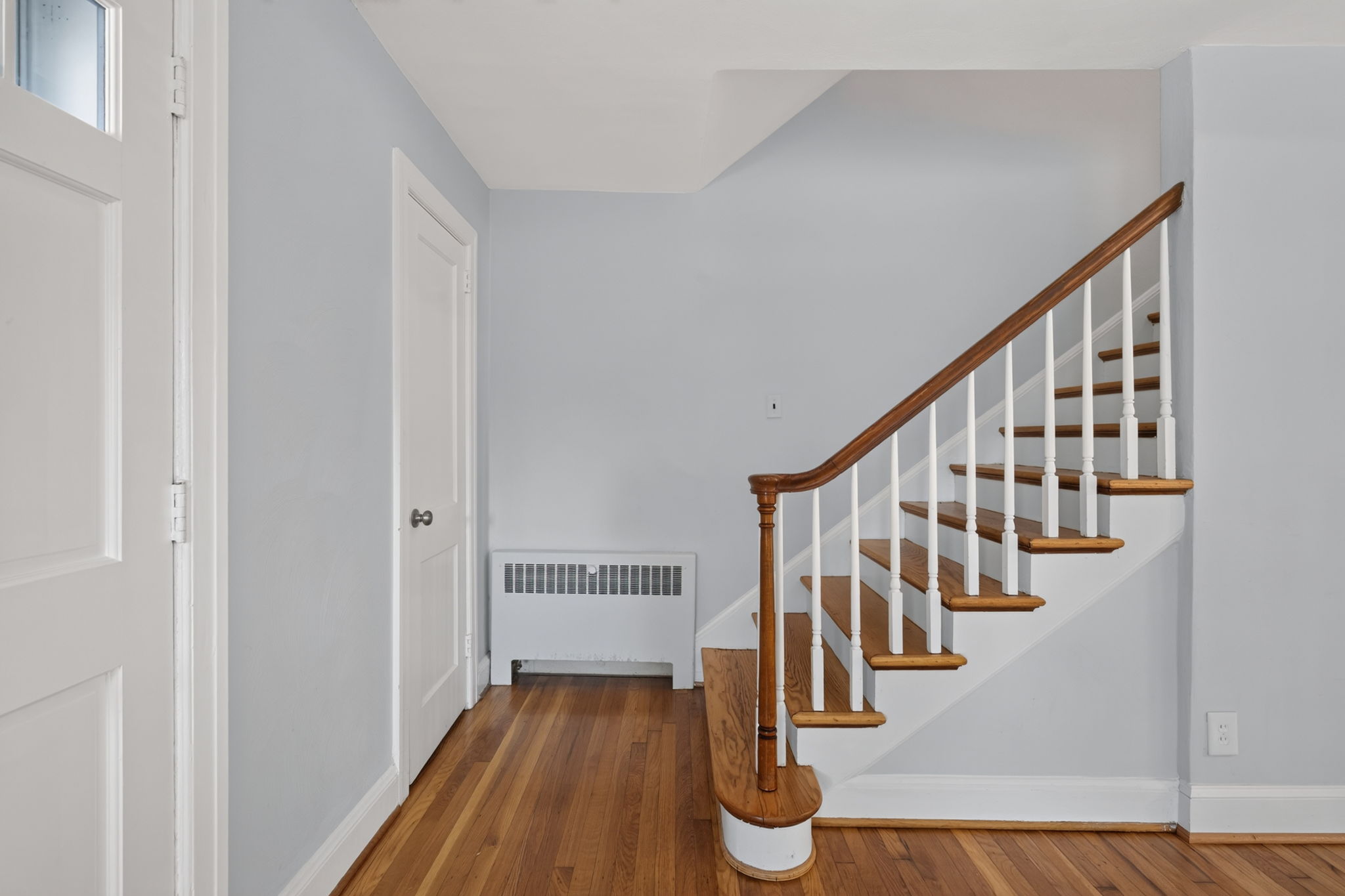 Foyer/Stairwell