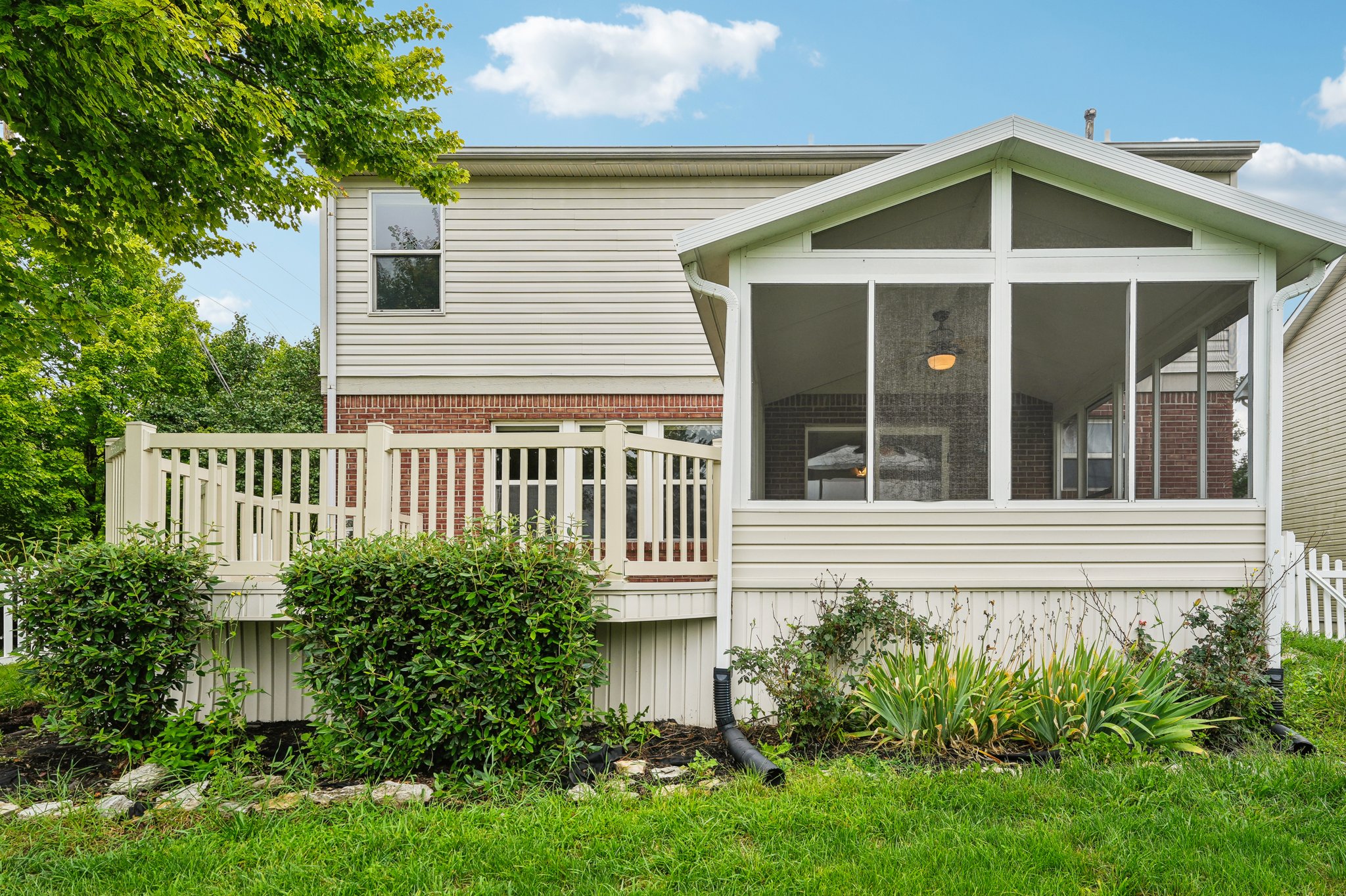 Walden Trace Dr-035.jpg