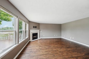 Walden Trace Dr-008.jpg