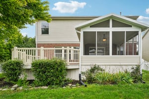 Walden Trace Dr-035.jpg