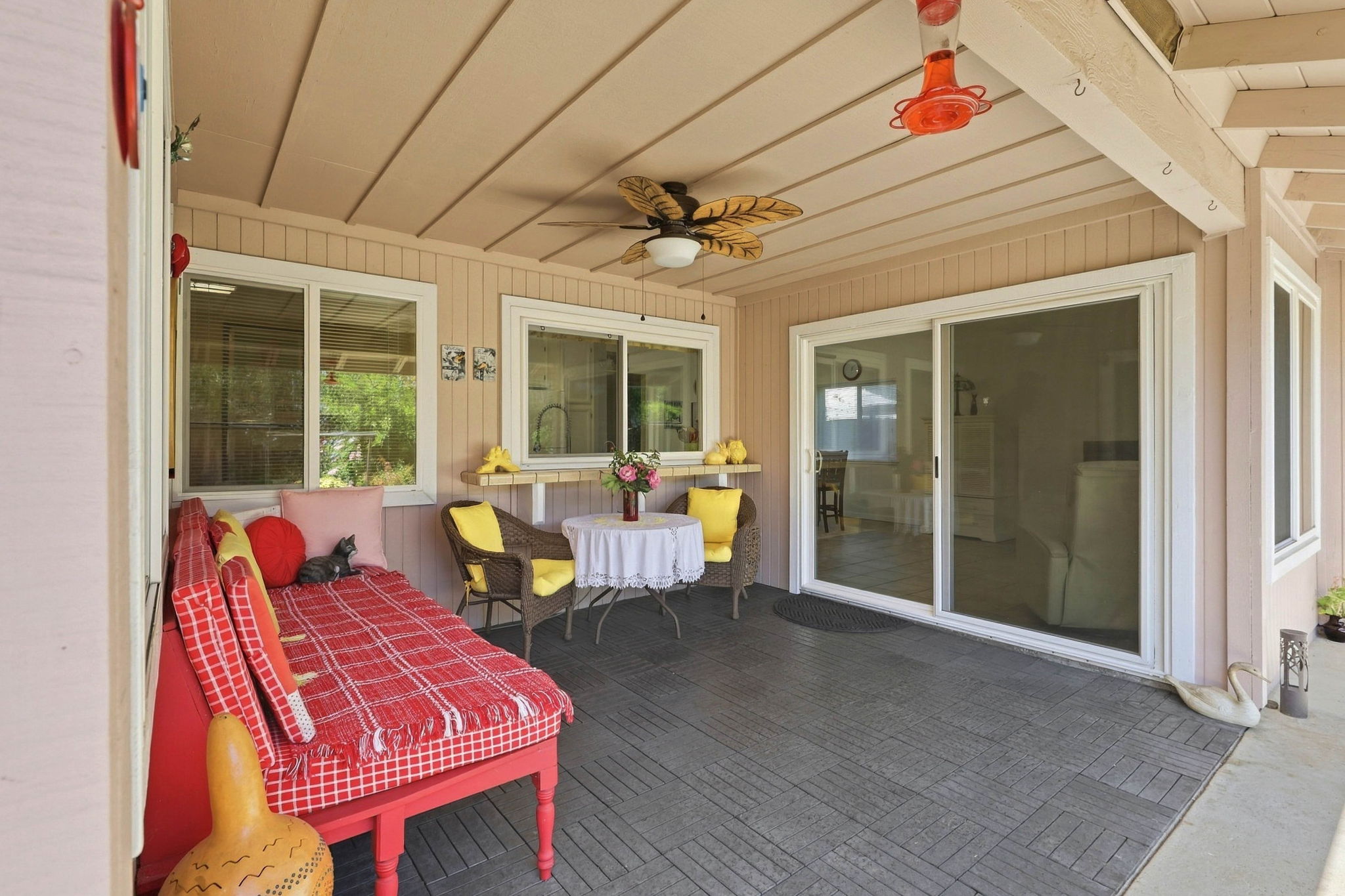 029_F8_8568 Silvia St