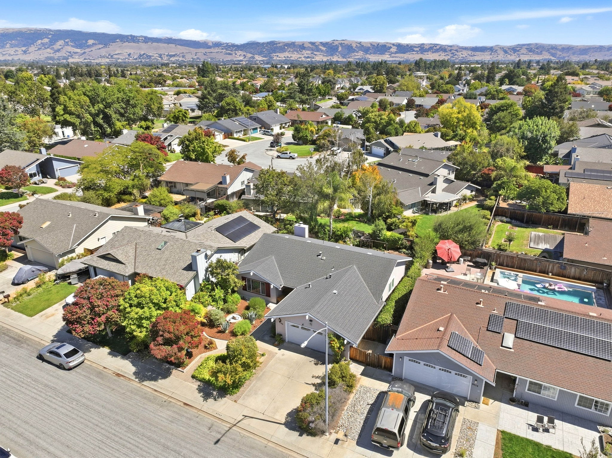 003_F8_AERIAL_8568 Silvia St