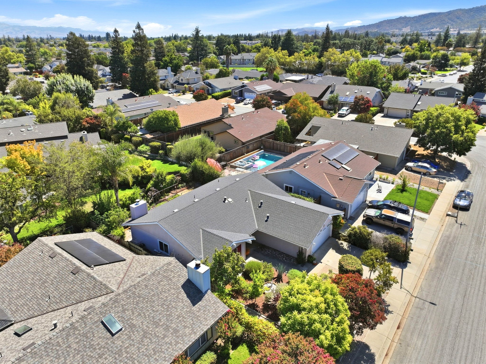 007_F8_AERIAL_8568 Silvia St