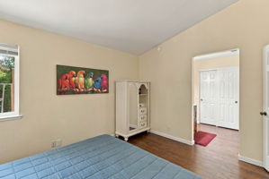 022_F8_8568 Silvia St
