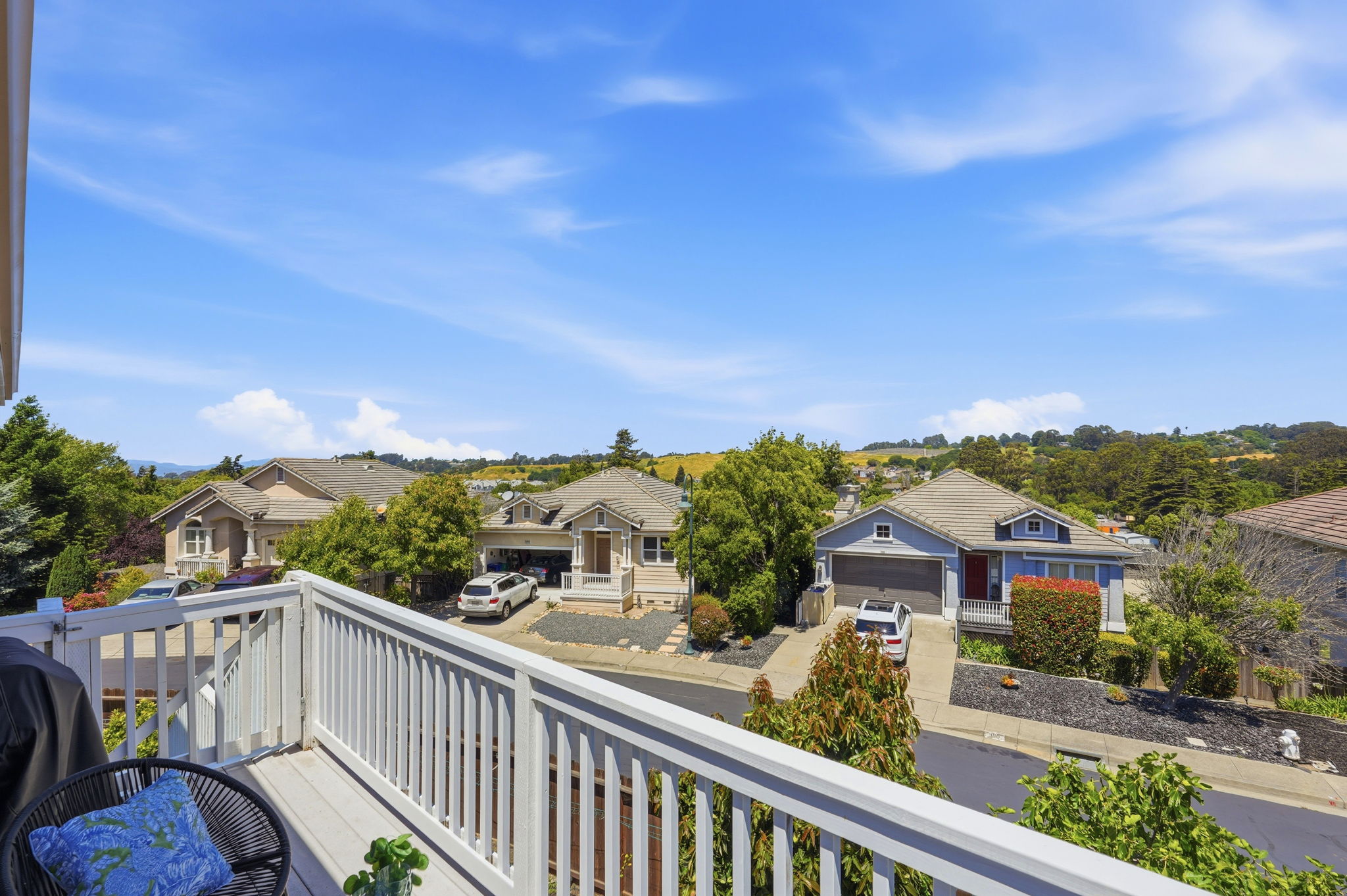 053_F8_857 Bridgeway Cir
