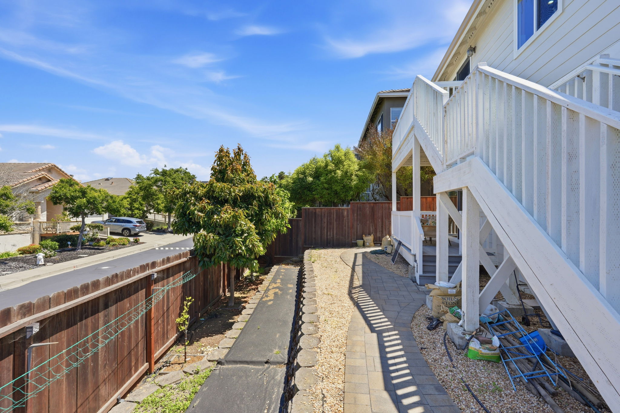 057_F8_857 Bridgeway Cir