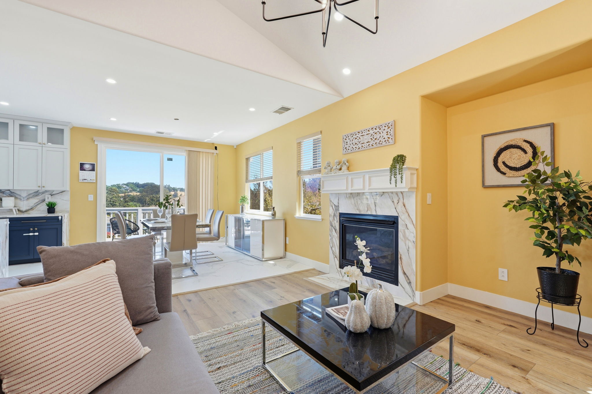 008_F8_857 Bridgeway Cir